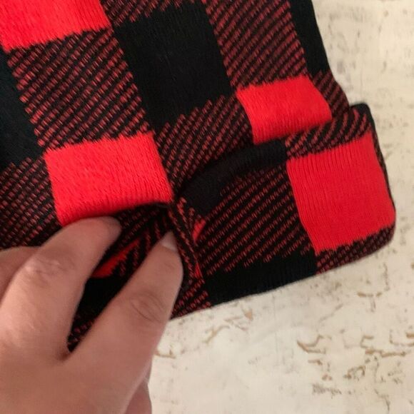 NWT Hello Kitty knit buffalo plaid beanie - Picture 6 of 10